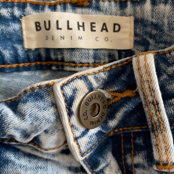 Bullhead Co. Acid Wash Shorts - Picture 3 of 4